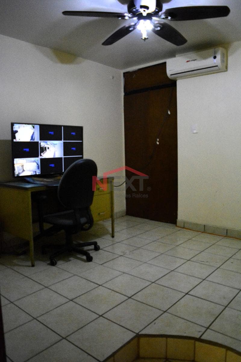 HOUSE FOR SALE IN PEDREGAL DE LA VILLA