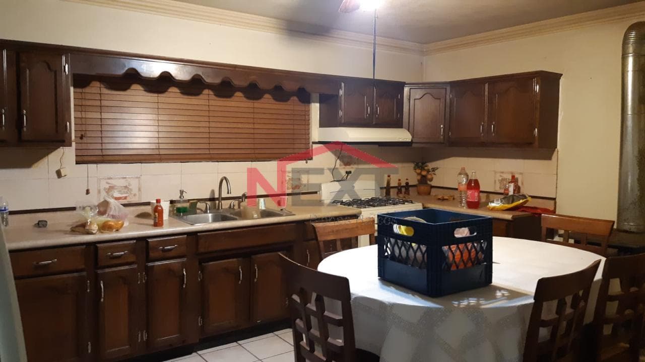 HOUSE FOR SALE IN THE CENTRO NEIGHBORHOOD OF CABORCA, SONORA