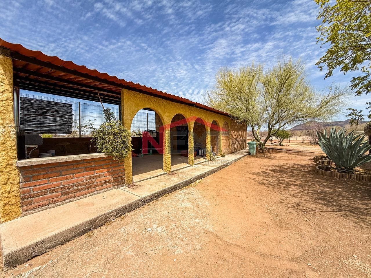 LAND WITH A HOUSE FOR SALE IN CAMPESTRE EL RETIRO