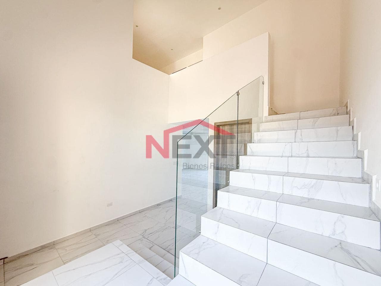 HOUSE FOR SALE IN VENTURA RESIDENCIAL