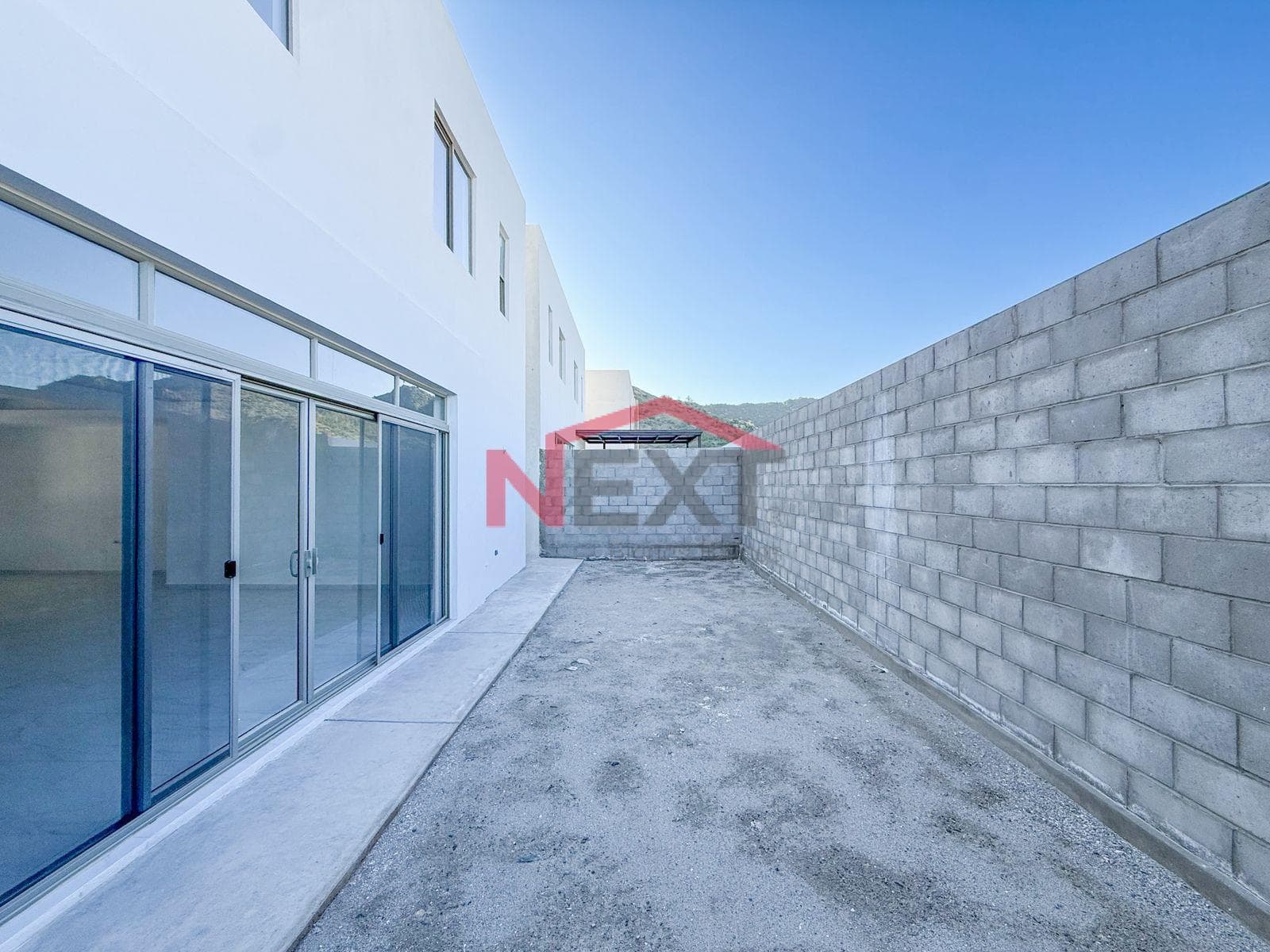 HOUSE FOR SALE IN VENTURA RESIDENCIAL