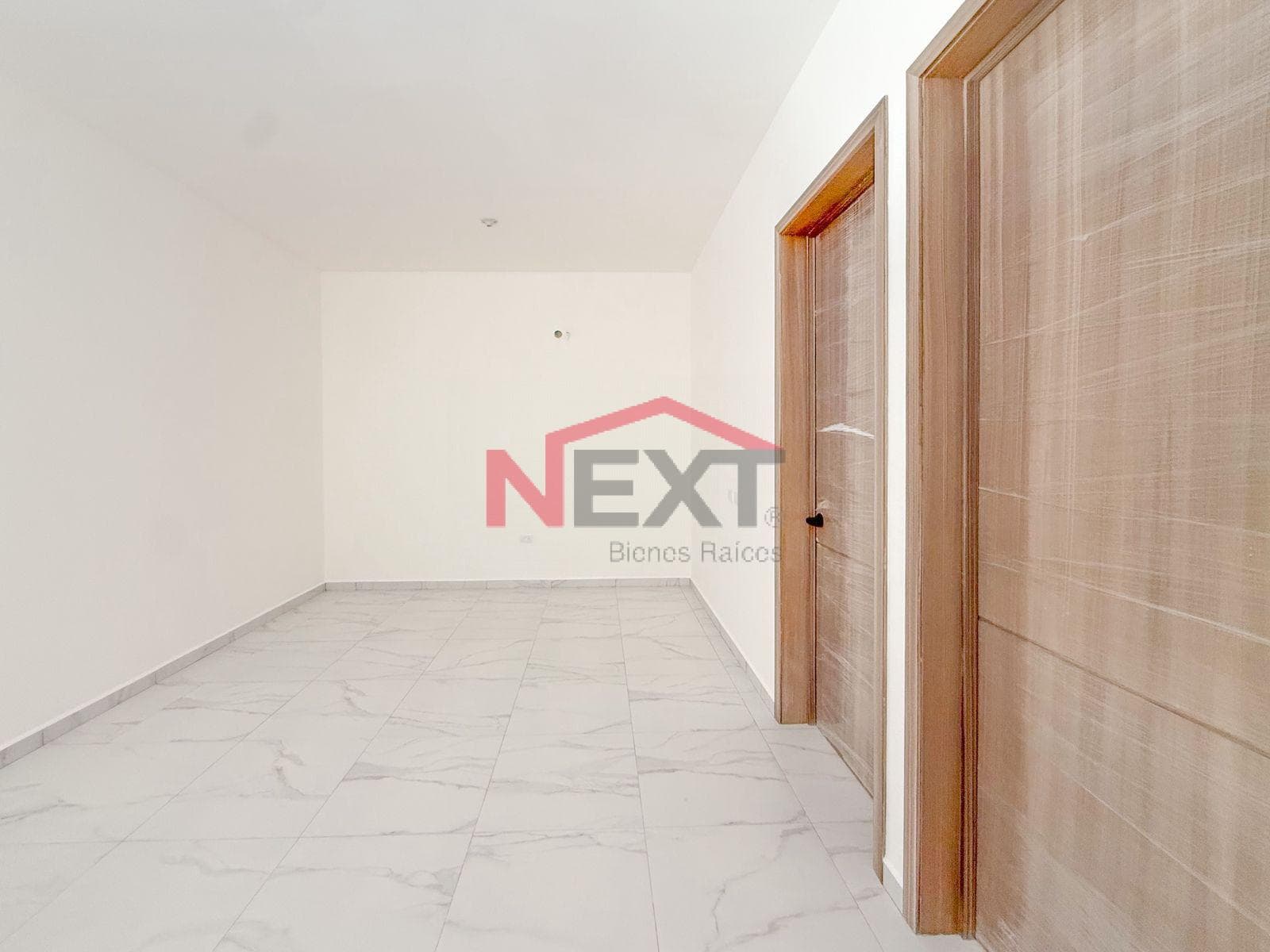 HOUSE FOR SALE IN VENTURA RESIDENCIAL