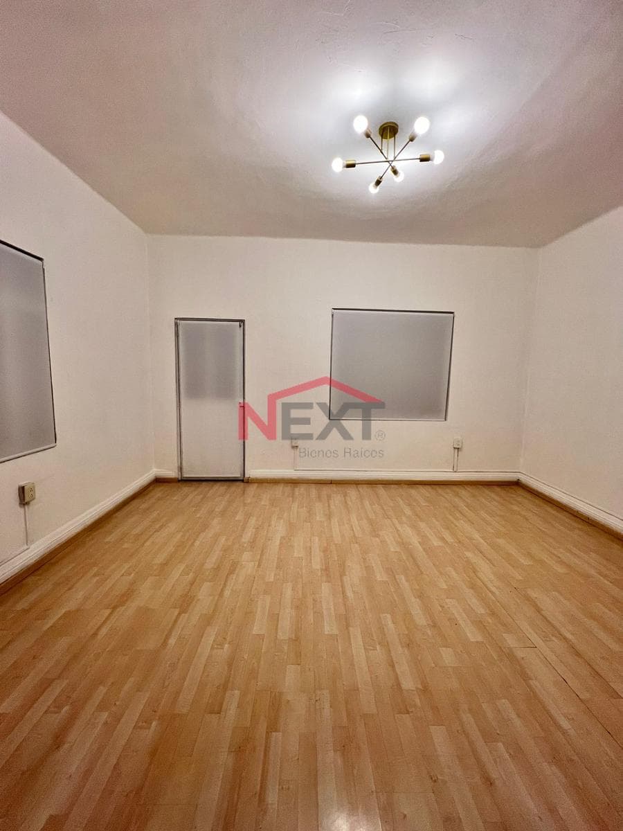 House for Rent in REPUBLICA Pte., ??Shopping District (6 parking spaces)