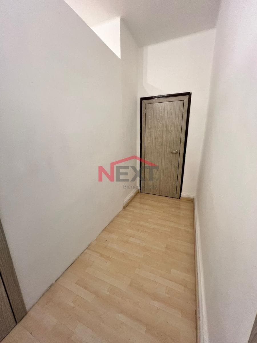 House for Rent in REPUBLICA Pte., ??Shopping District (6 parking spaces)