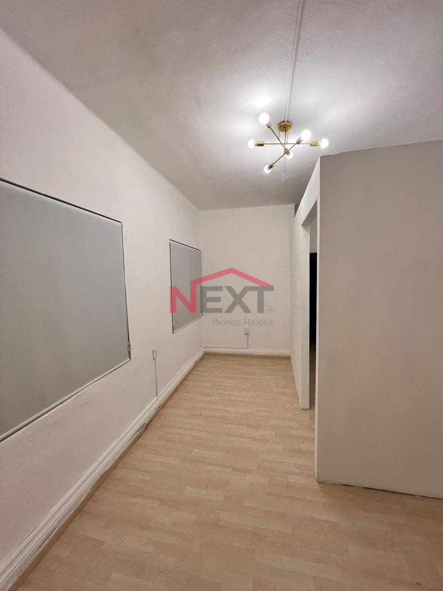 House for Rent in REPUBLICA Pte., ??Shopping District (6 parking spaces)