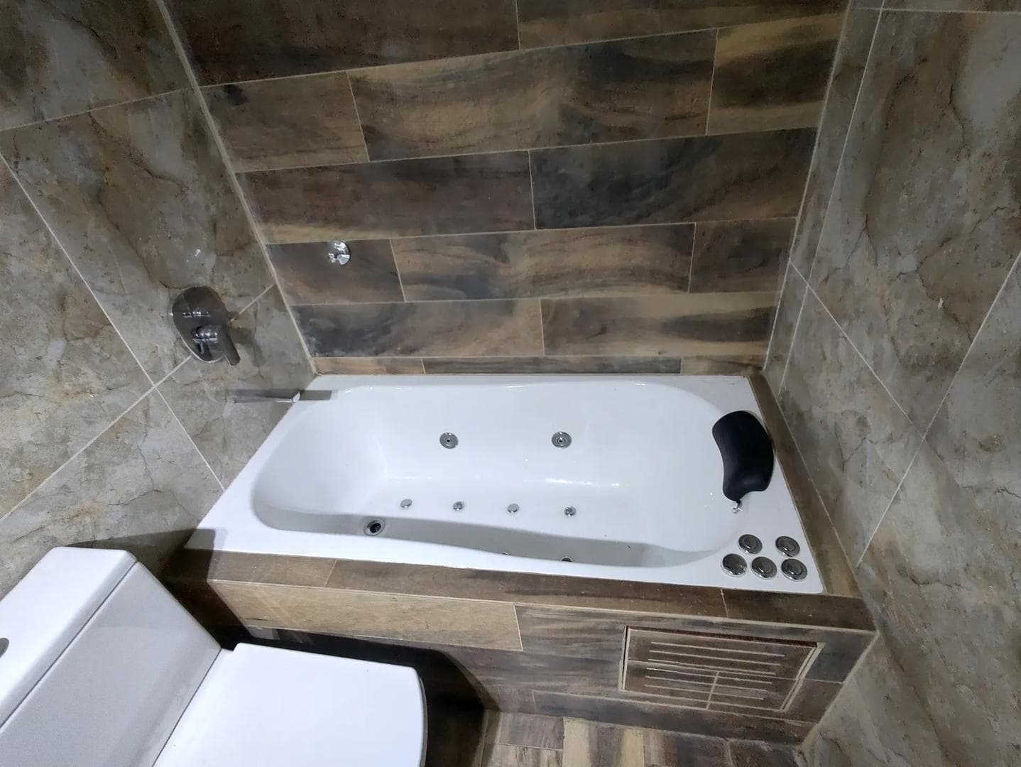 HOUSE FOR SALE IN MORÓN – EXCELLENT LOCATION – SPACIOUS ROOMS – GREAT OPPORTUNITY