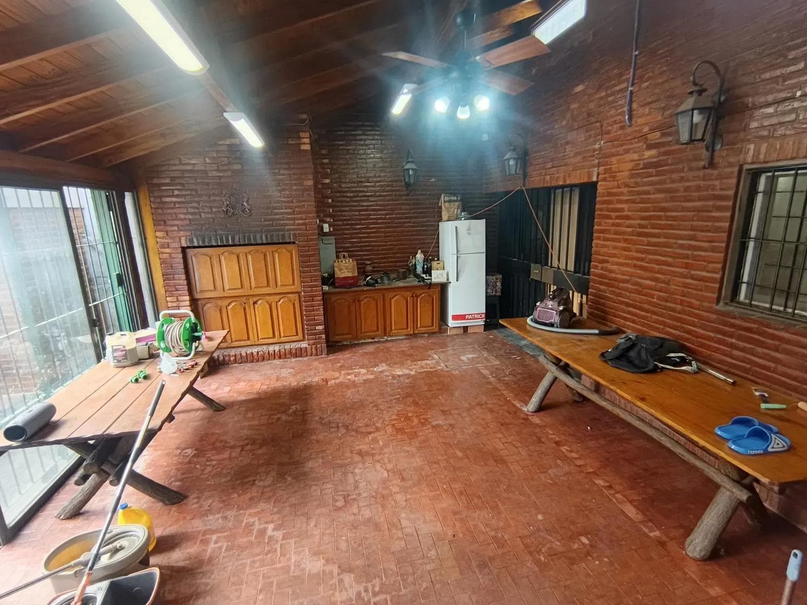 HOUSE FOR SALE IN MORÓN – EXCELLENT LOCATION – SPACIOUS ROOMS – GREAT OPPORTUNITY