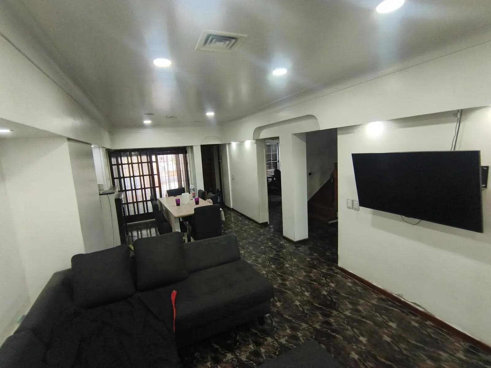 HOUSE FOR SALE IN MORÓN – EXCELLENT LOCATION – SPACIOUS ROOMS – GREAT OPPORTUNITY