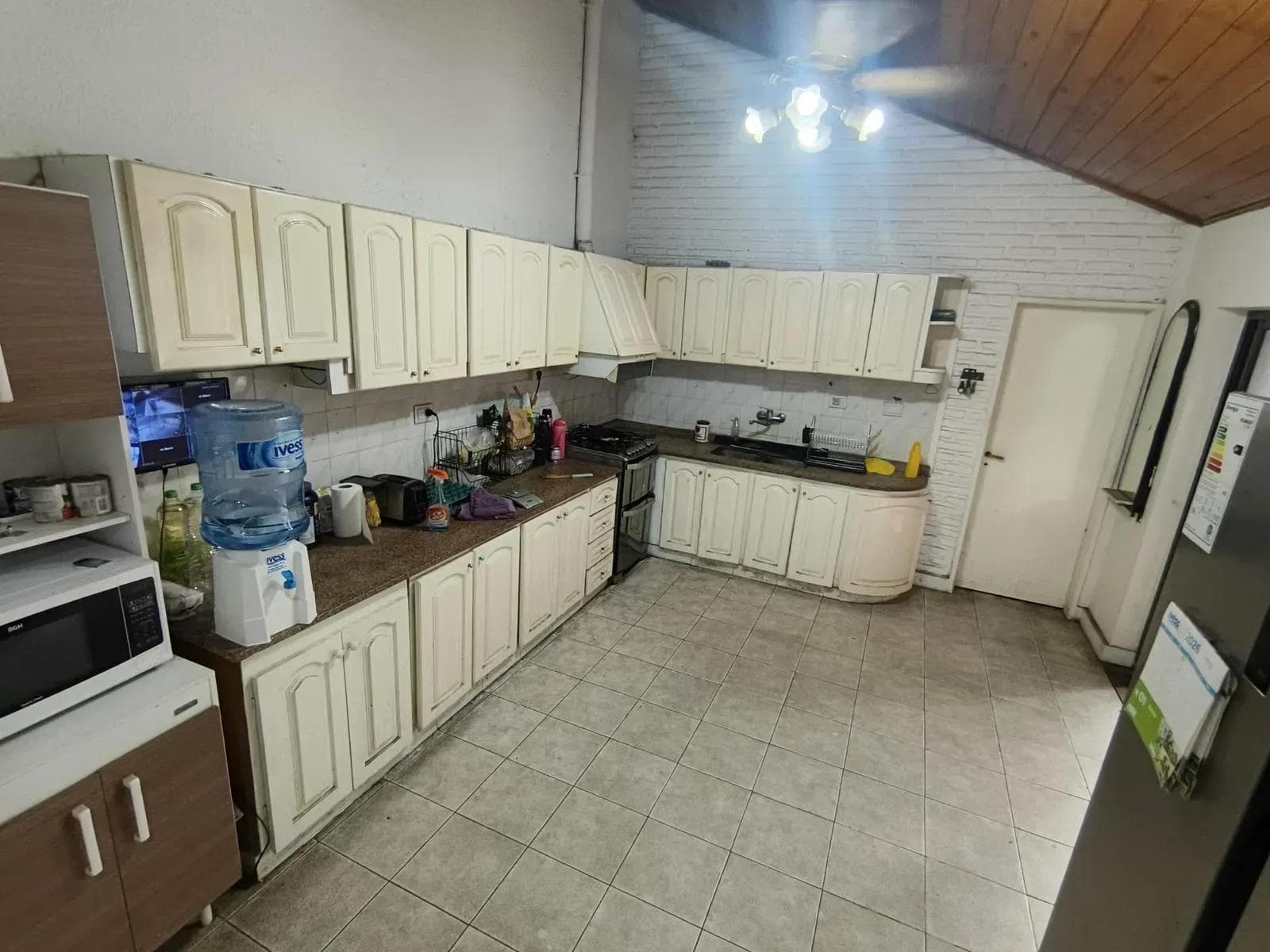 HOUSE FOR SALE IN MORÓN – EXCELLENT LOCATION – SPACIOUS ROOMS – GREAT OPPORTUNITY