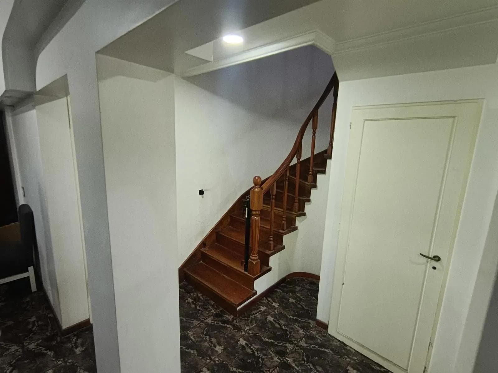 HOUSE FOR SALE IN MORÓN – EXCELLENT LOCATION – SPACIOUS ROOMS – GREAT OPPORTUNITY