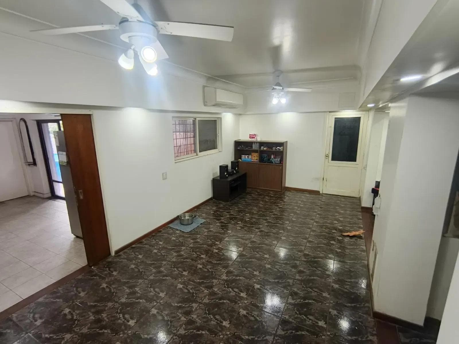 HOUSE FOR SALE IN MORÓN – EXCELLENT LOCATION – SPACIOUS ROOMS – GREAT OPPORTUNITY