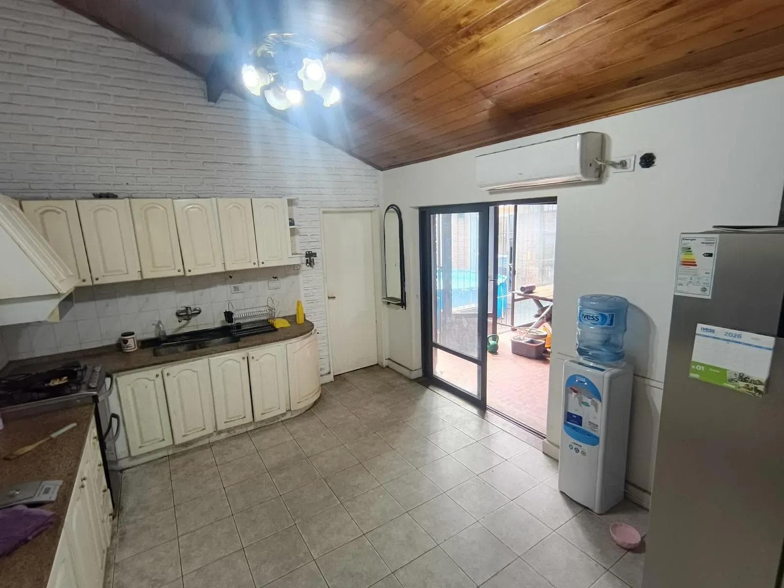 HOUSE FOR SALE IN MORÓN – EXCELLENT LOCATION – SPACIOUS ROOMS – GREAT OPPORTUNITY