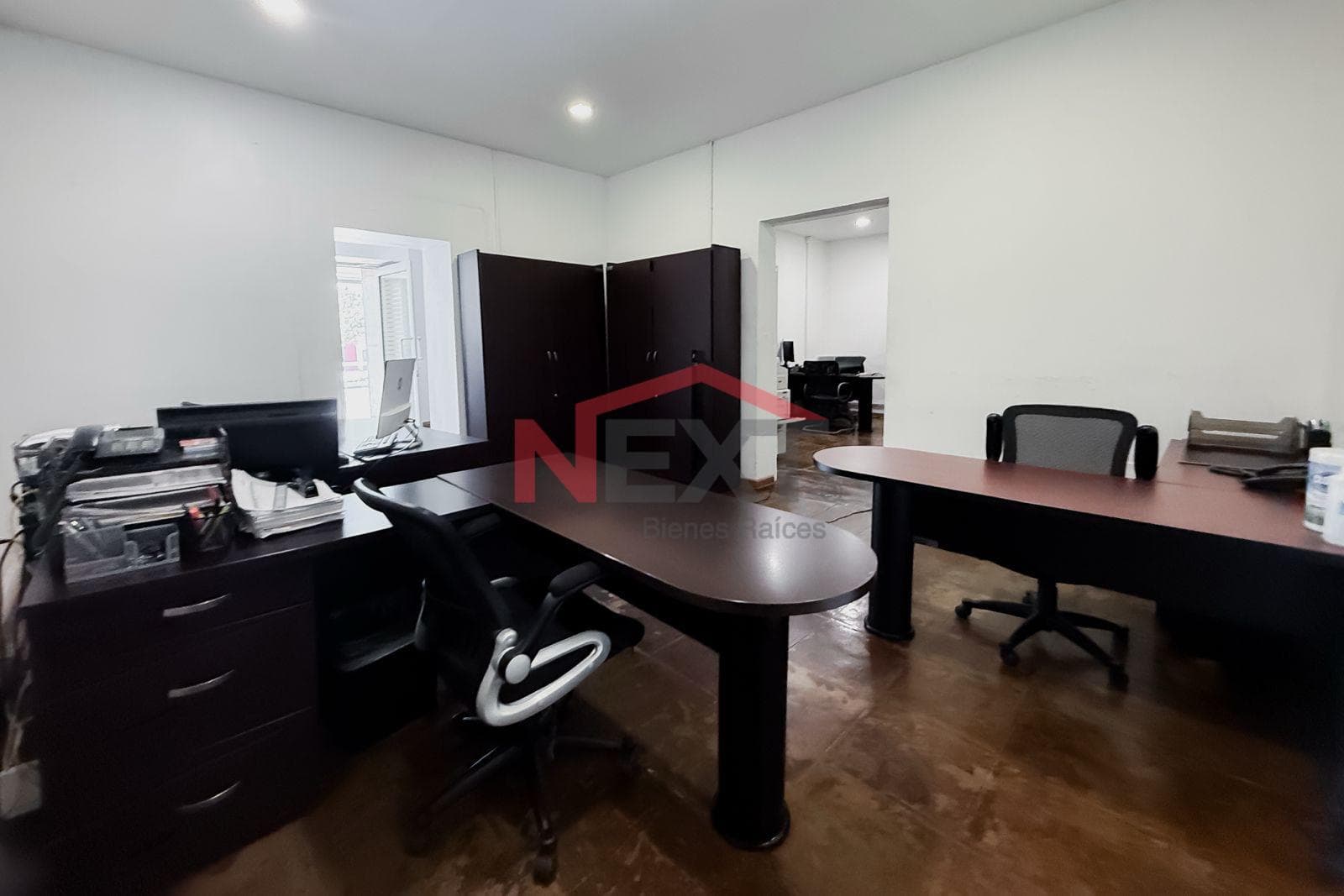 OFFICE FOR RENT IN THE EL MARIACHI NEIGHBORHOOD