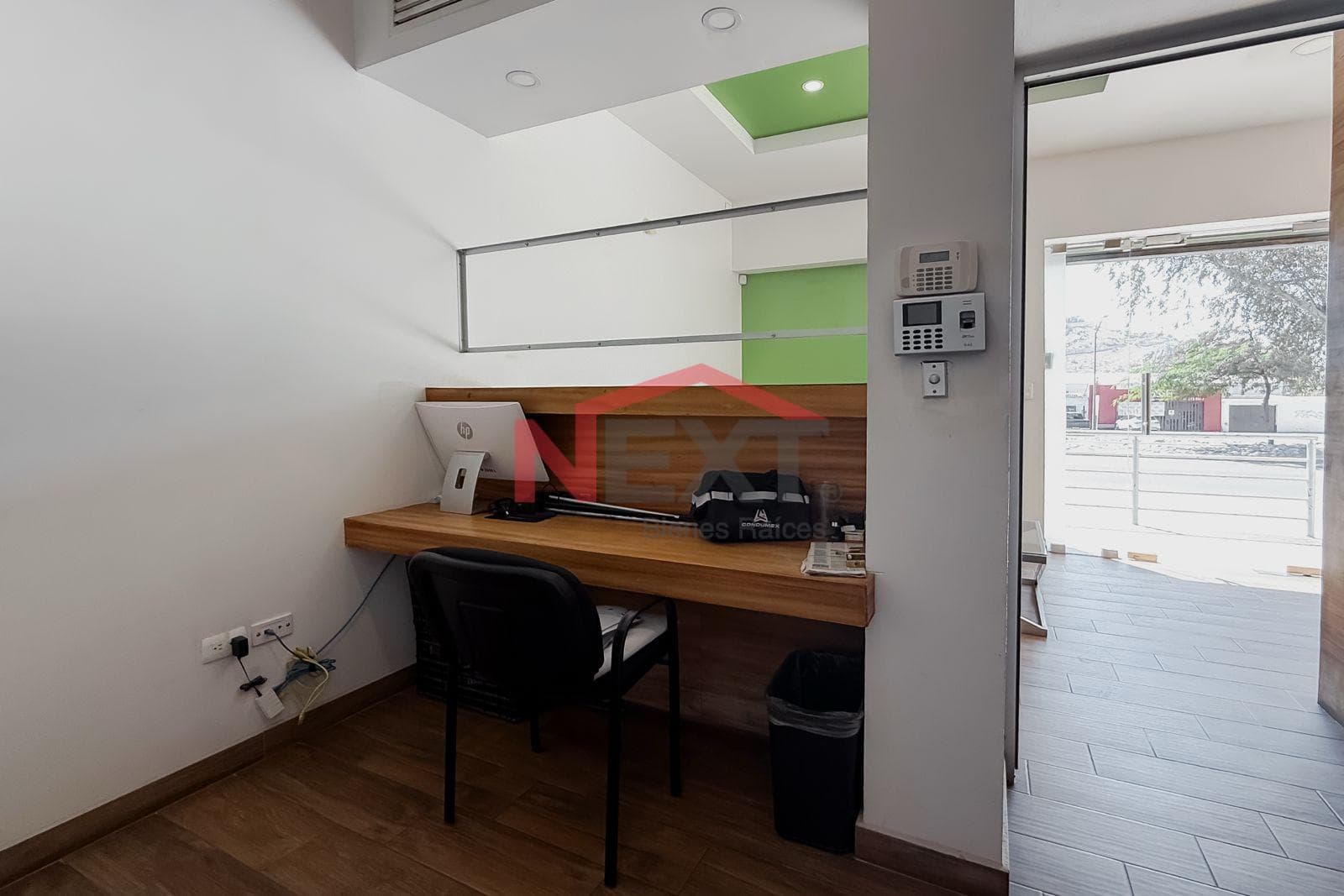 OFFICE FOR RENT IN THE EL MARIACHI NEIGHBORHOOD