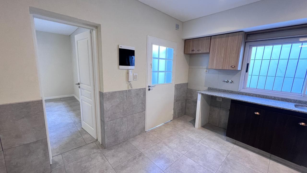 3-room apartment with private grill for sale in Lomas de Zamora
