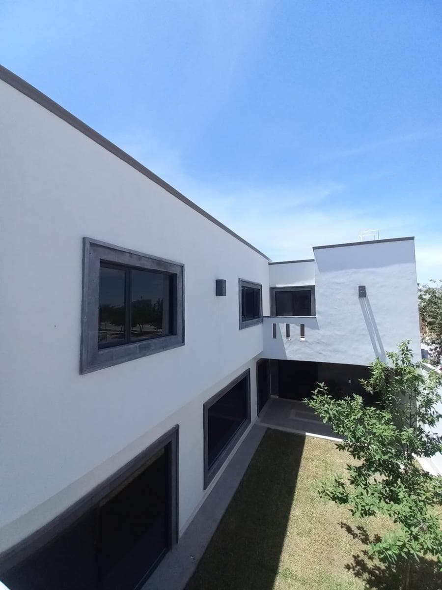 House for Sale in las Viñas, Cerrada San Francisco, North of Torreón, Coah.