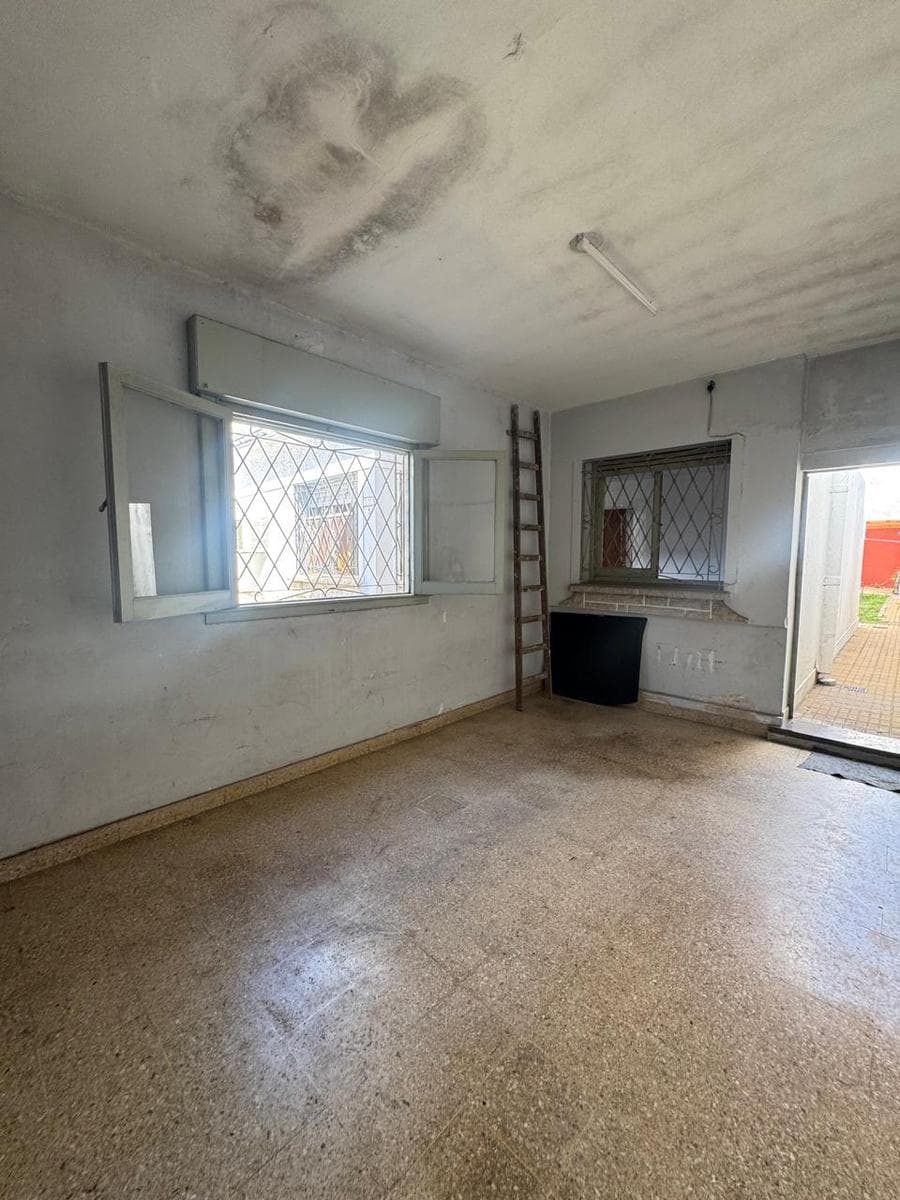 VENTA CASA 3 AMBIENTES CON COCHERAS