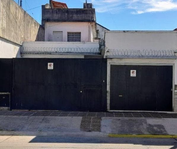 VENTA CASA 3 AMBIENTES CON COCHERAS