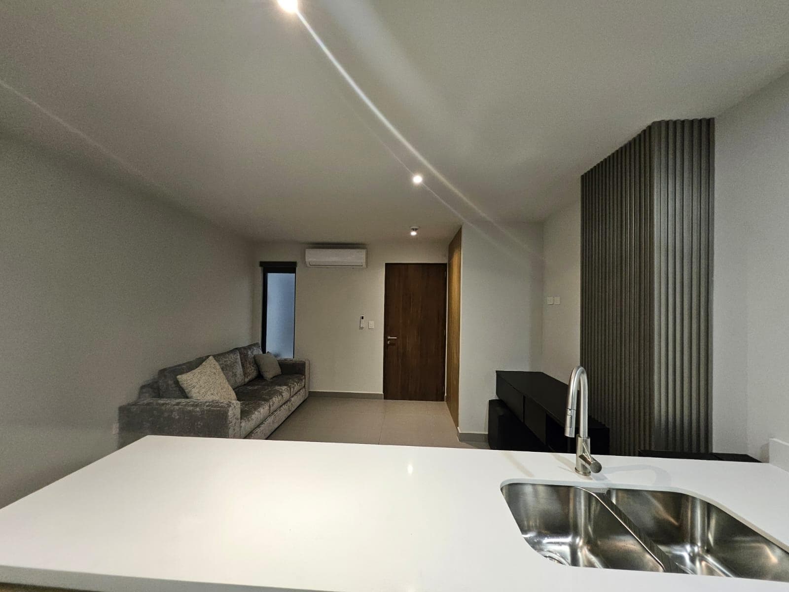 FULLY FURNISHED APARTMENT FOR RENT IN PLAZA SIKARA-CUMBRES