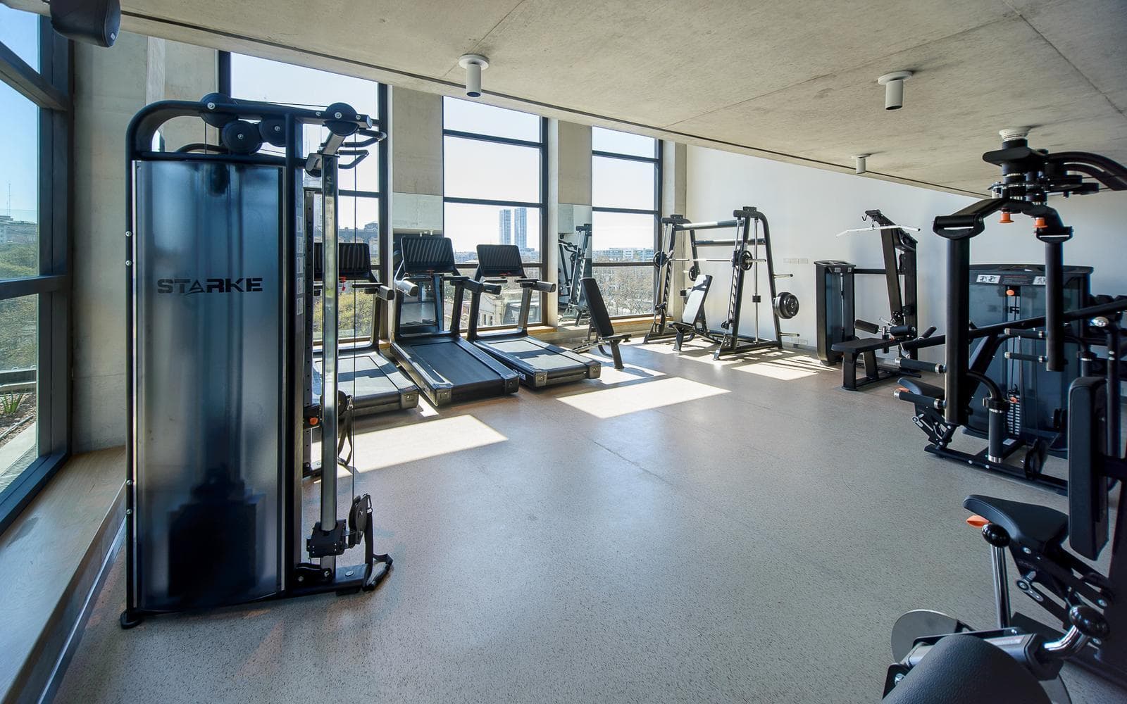 2-Room Apartment for Short-Term Rent: Furnished and Fully Equipped—Daily, Weekly, or Monthly
