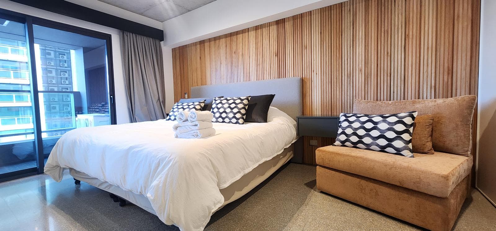 2-Room Apartment for Short-Term Rent: Furnished and Fully Equipped—Daily, Weekly, or Monthly