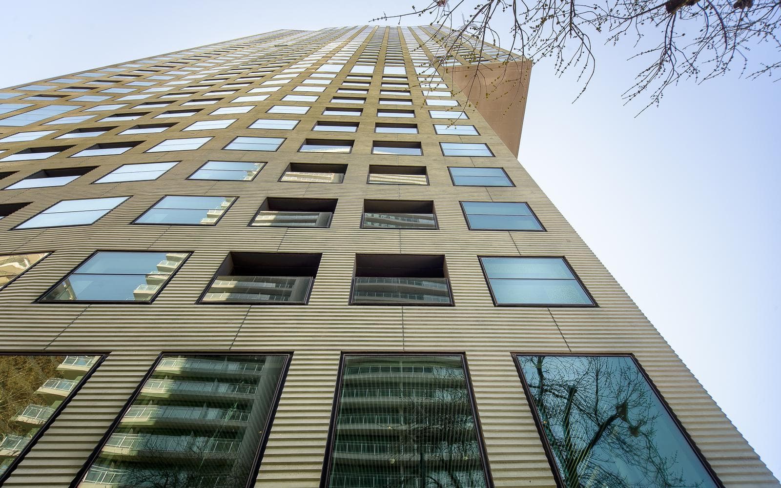 2-Room Apartment for Short-Term Rent: Furnished and Fully Equipped—Daily, Weekly, or Monthly