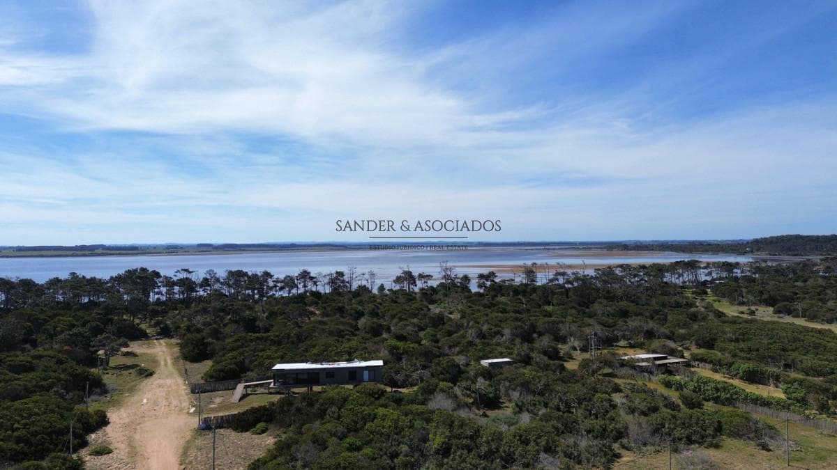 Land for Sale in El Caracol