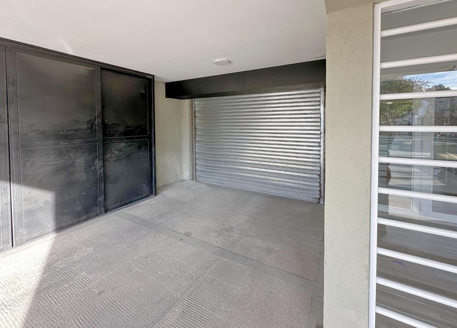 Spacious and bright brand-new apartment