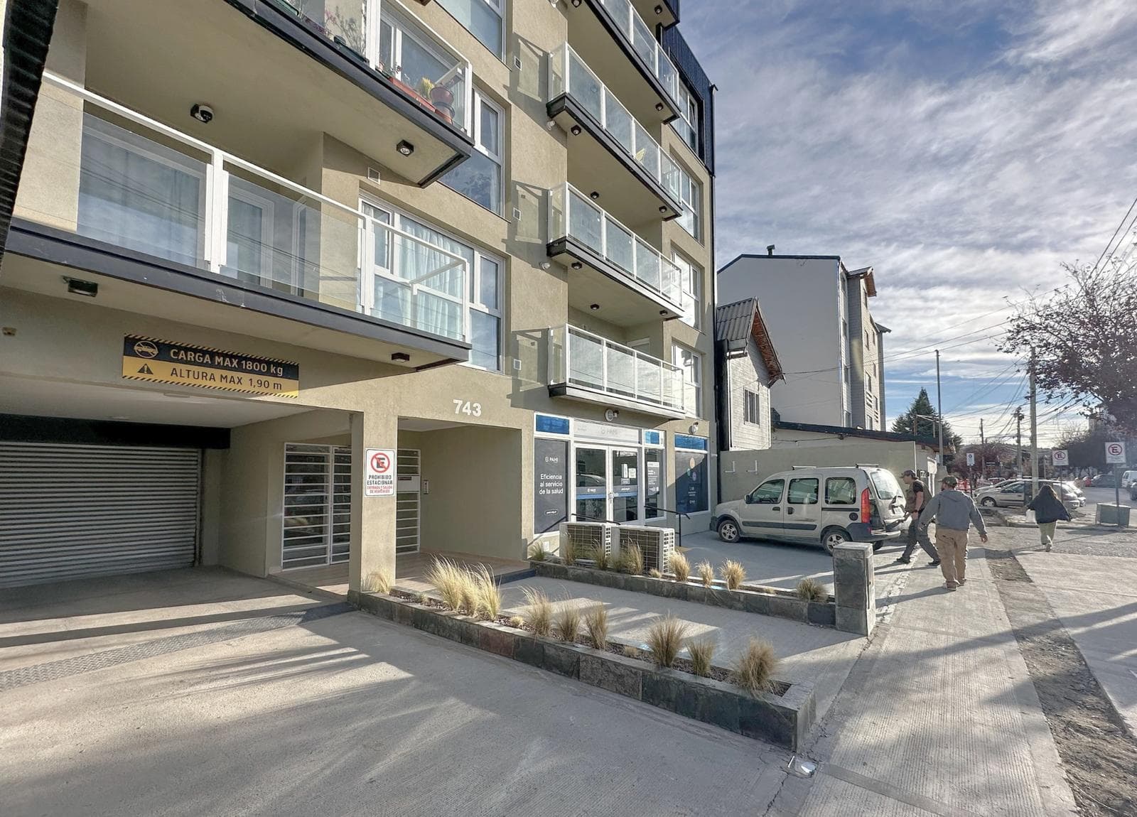 Spacious and bright brand-new apartment