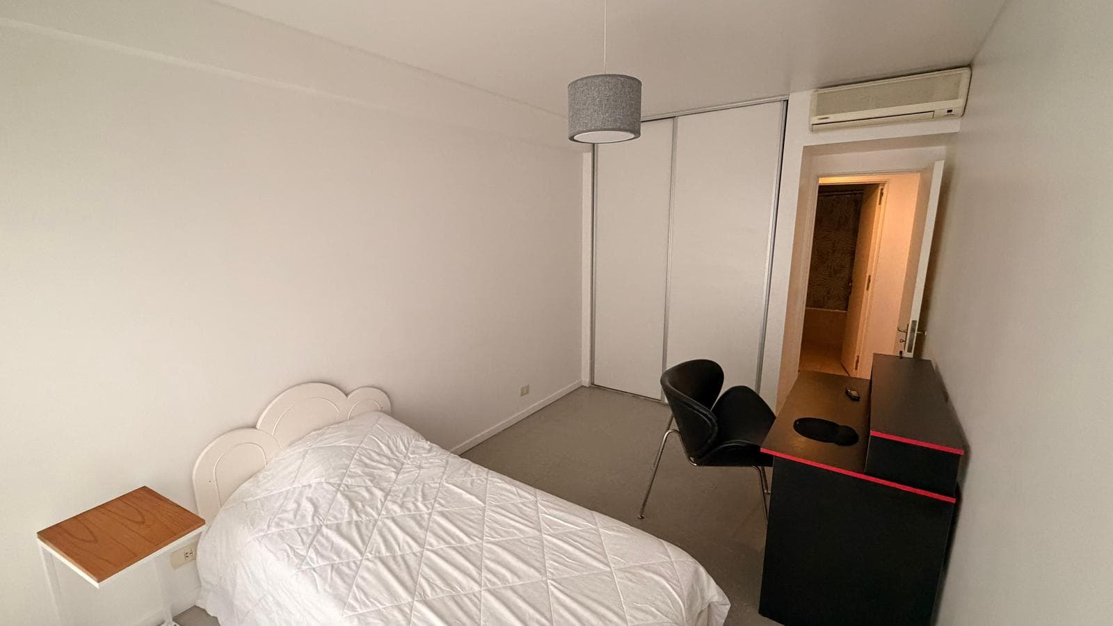 3-Room Furnished Apartment for Rent with Optional Parking Space in Madero Plaza