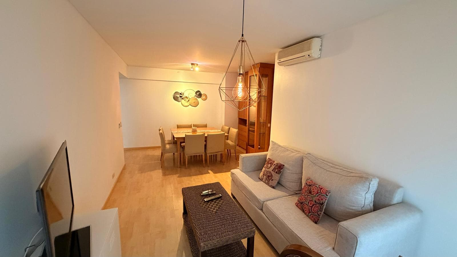 3-Room Furnished Apartment for Rent with Optional Parking Space in Madero Plaza
