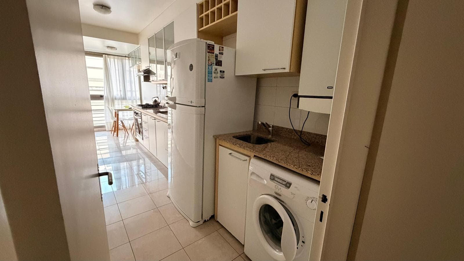 3-Room Furnished Apartment for Rent with Optional Parking Space in Madero Plaza