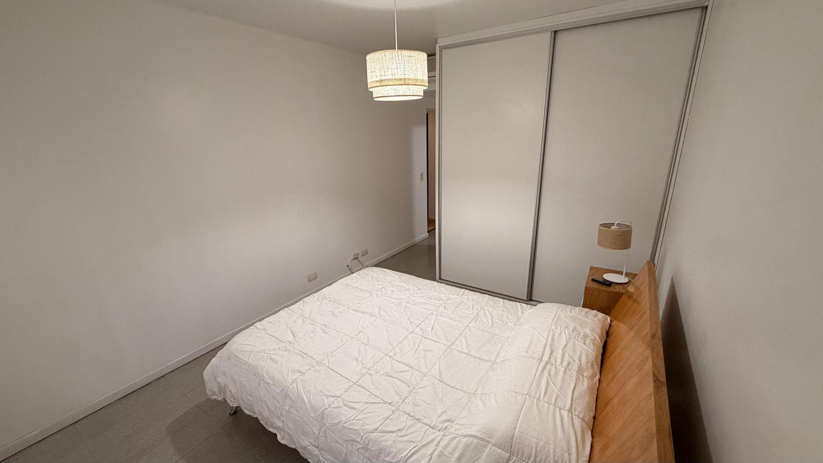 3-Room Furnished Apartment for Rent with Optional Parking Space in Madero Plaza