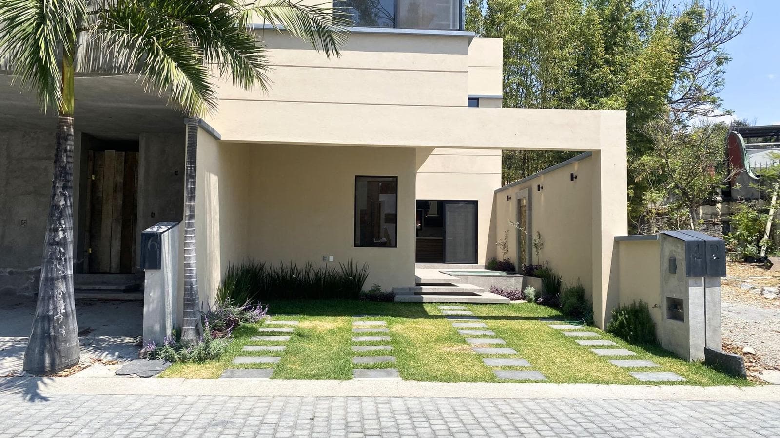 House for Sale in the Acapantzingo Neighborhood, Common Areas, Security