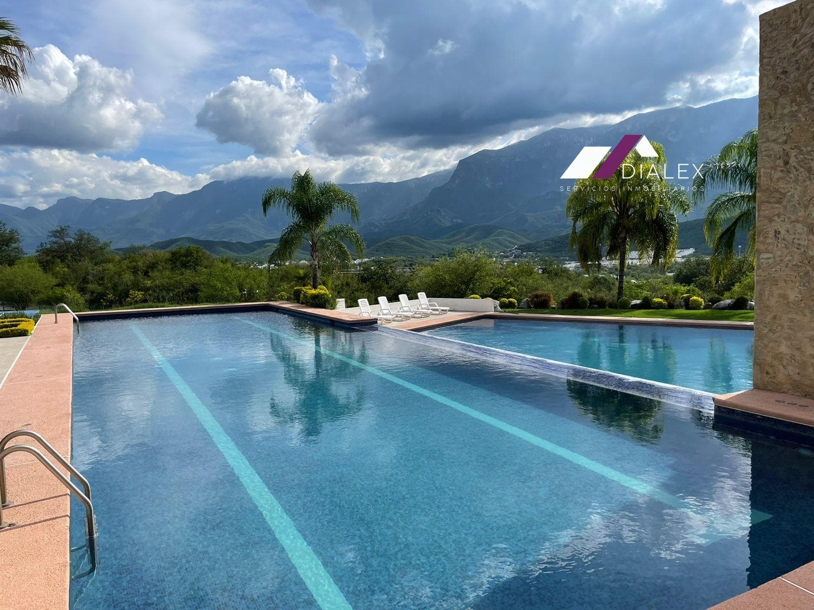 House for SALE in the Santa Isabel Subdivision - NATIONAL HIGHWAY - Southern Monterrey, 415 m2