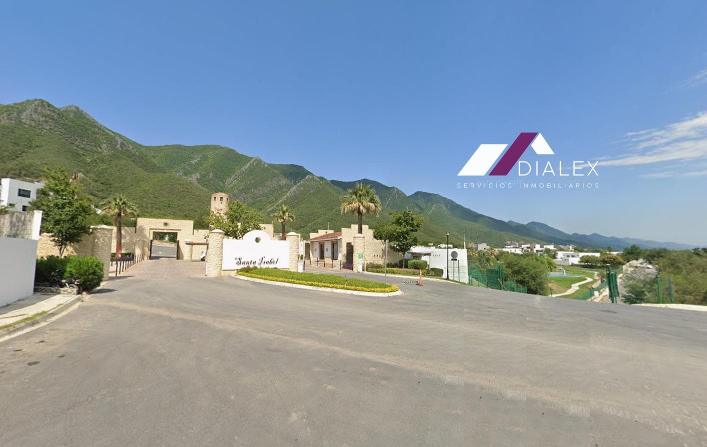 House for SALE in the Santa Isabel Subdivision - NATIONAL HIGHWAY - Southern Monterrey, 415 m2
