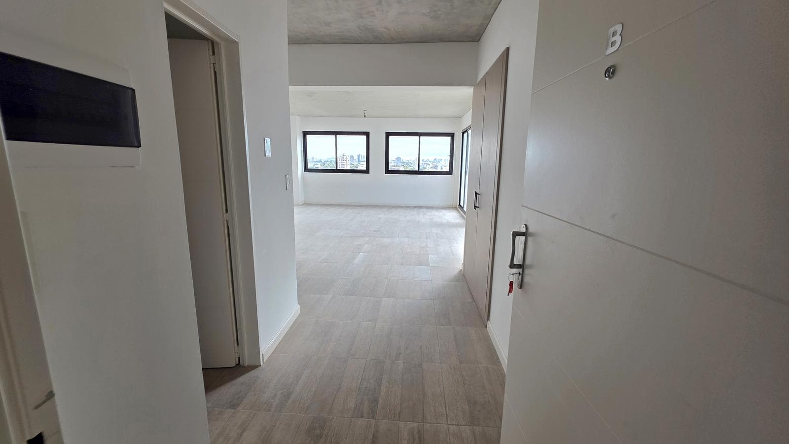8879 Rivadavia Ave.: 2-room apartment balcony with terrace terrace. BRAND-NEW