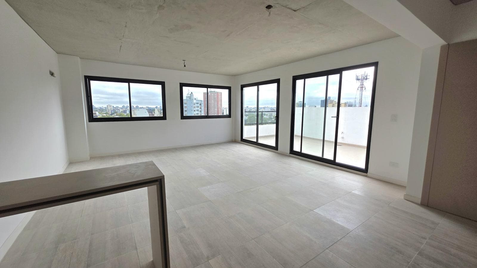 8879 Rivadavia Ave.: 2-room apartment balcony with terrace terrace. BRAND-NEW