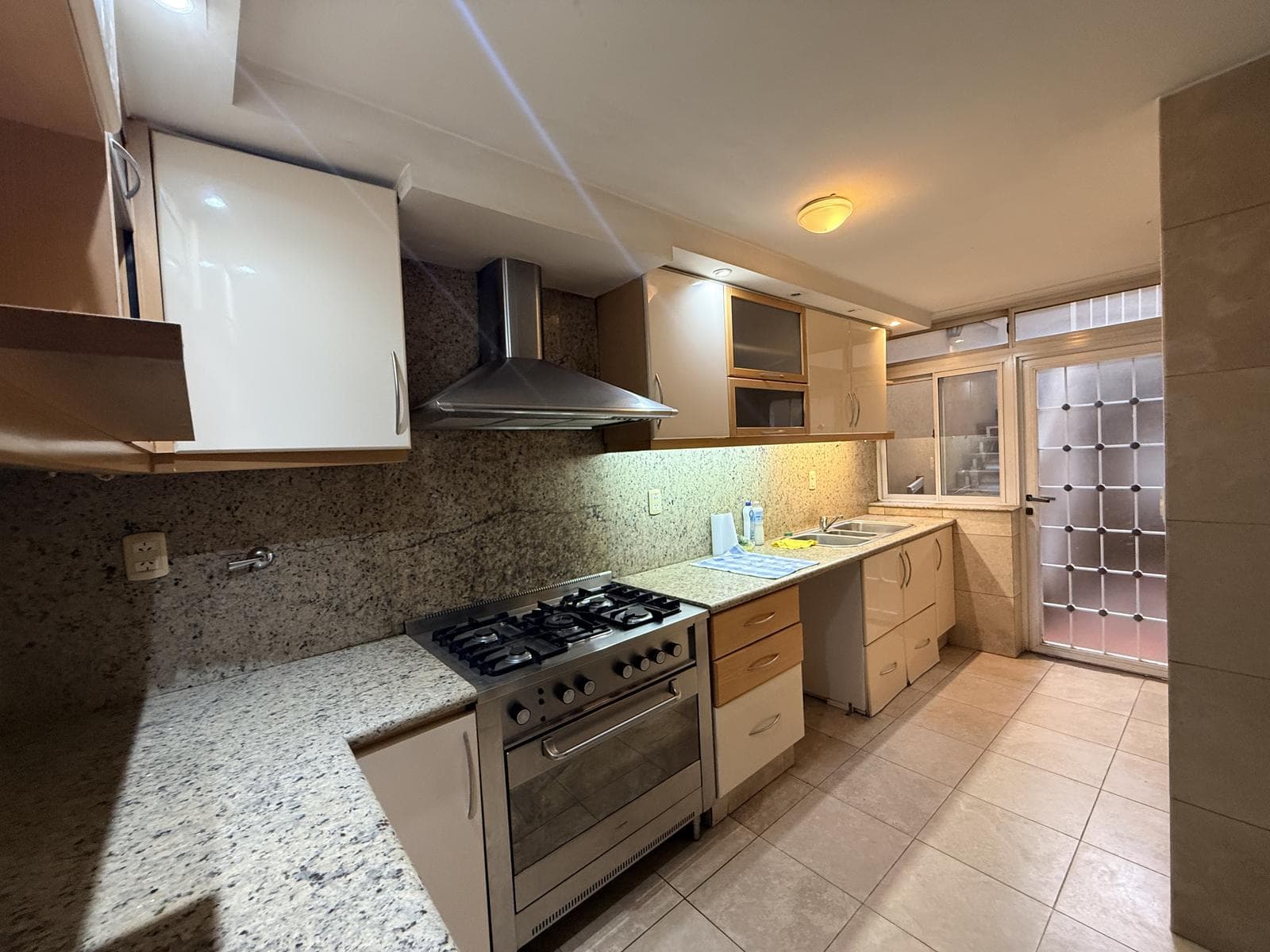 House in the Arizu Neighborhood, Godoy Cruz, Mendoza