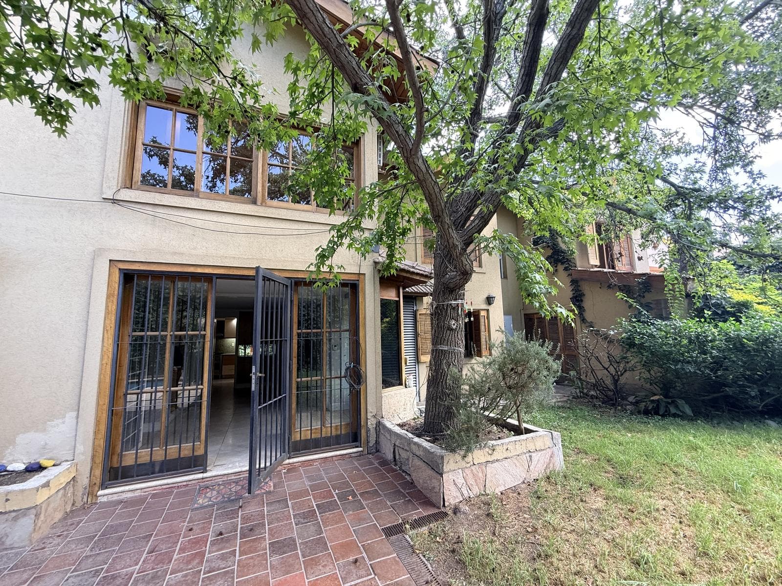 House in the Arizu Neighborhood, Godoy Cruz, Mendoza