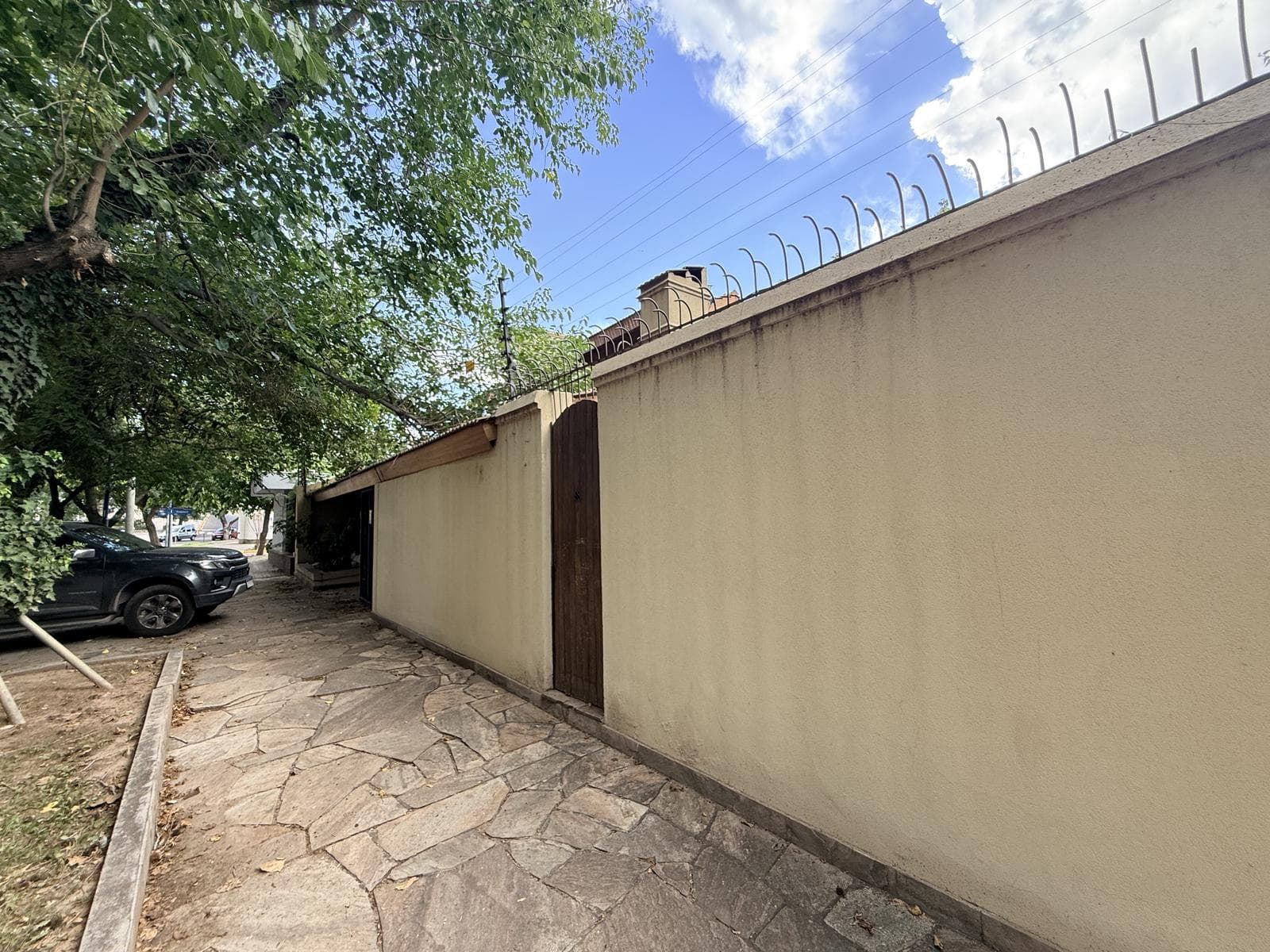 House in the Arizu Neighborhood, Godoy Cruz, Mendoza