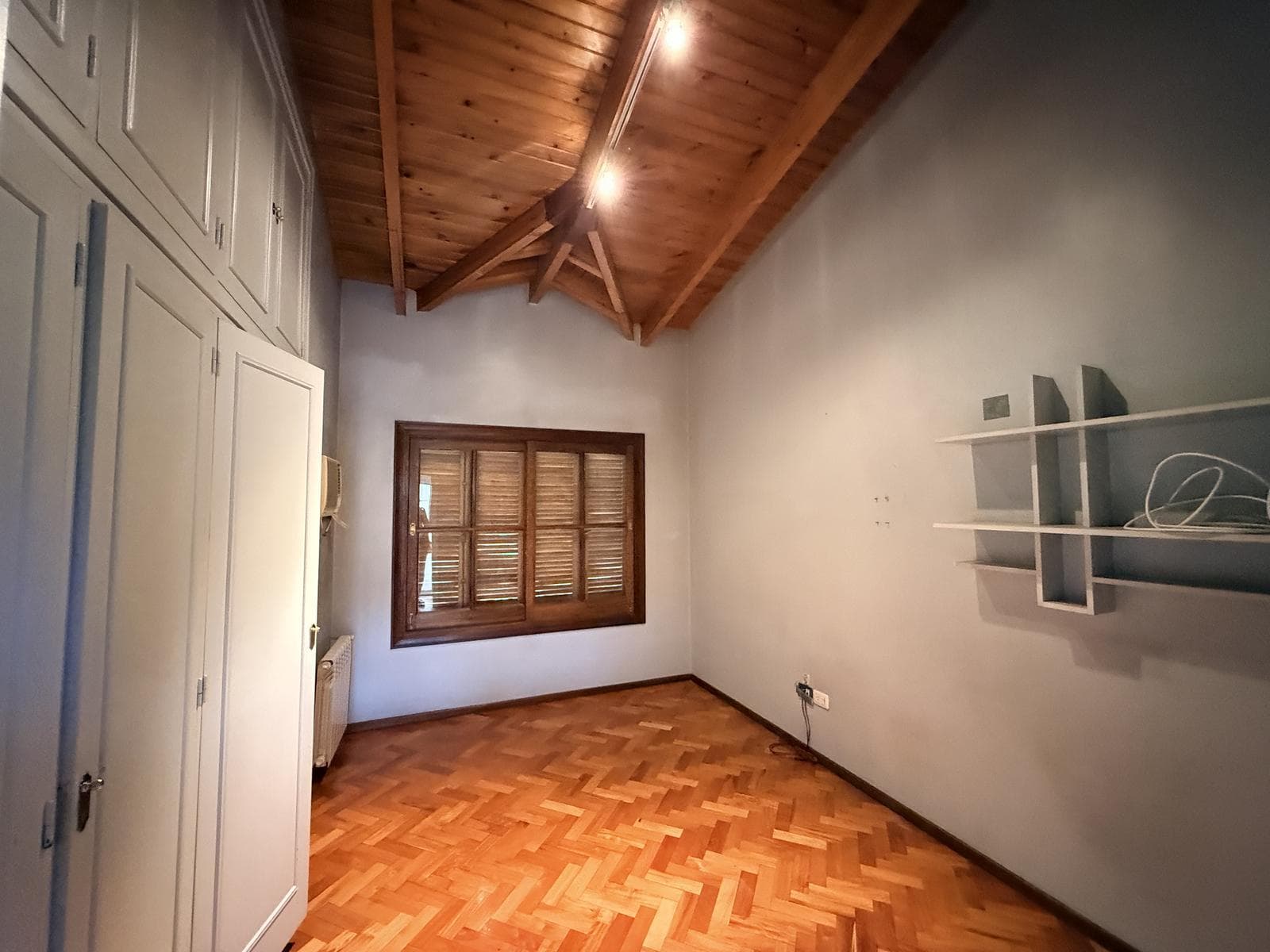 House in the Arizu Neighborhood, Godoy Cruz, Mendoza