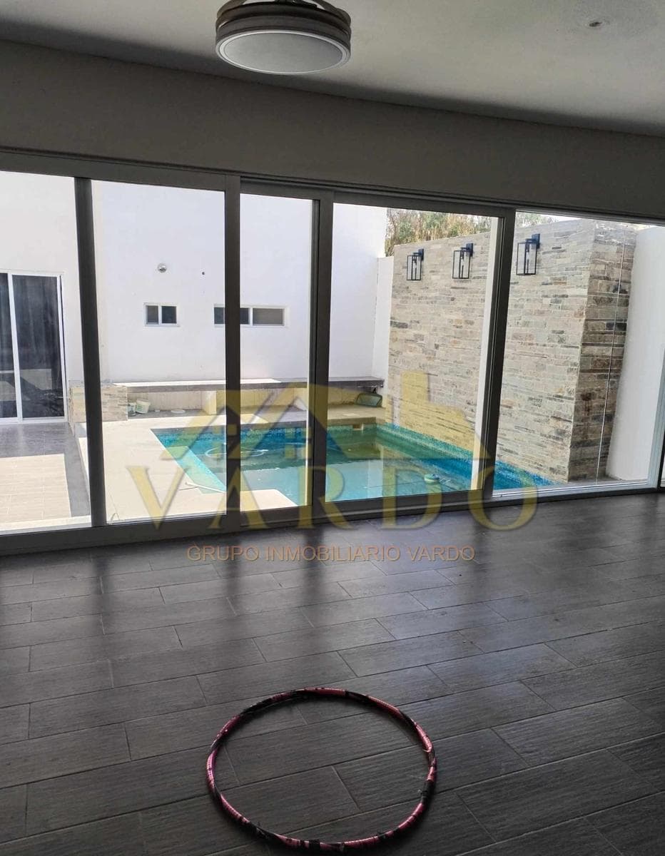 Contemporary-Style Home for Sale - Sabinas Hidalgo, N.L.