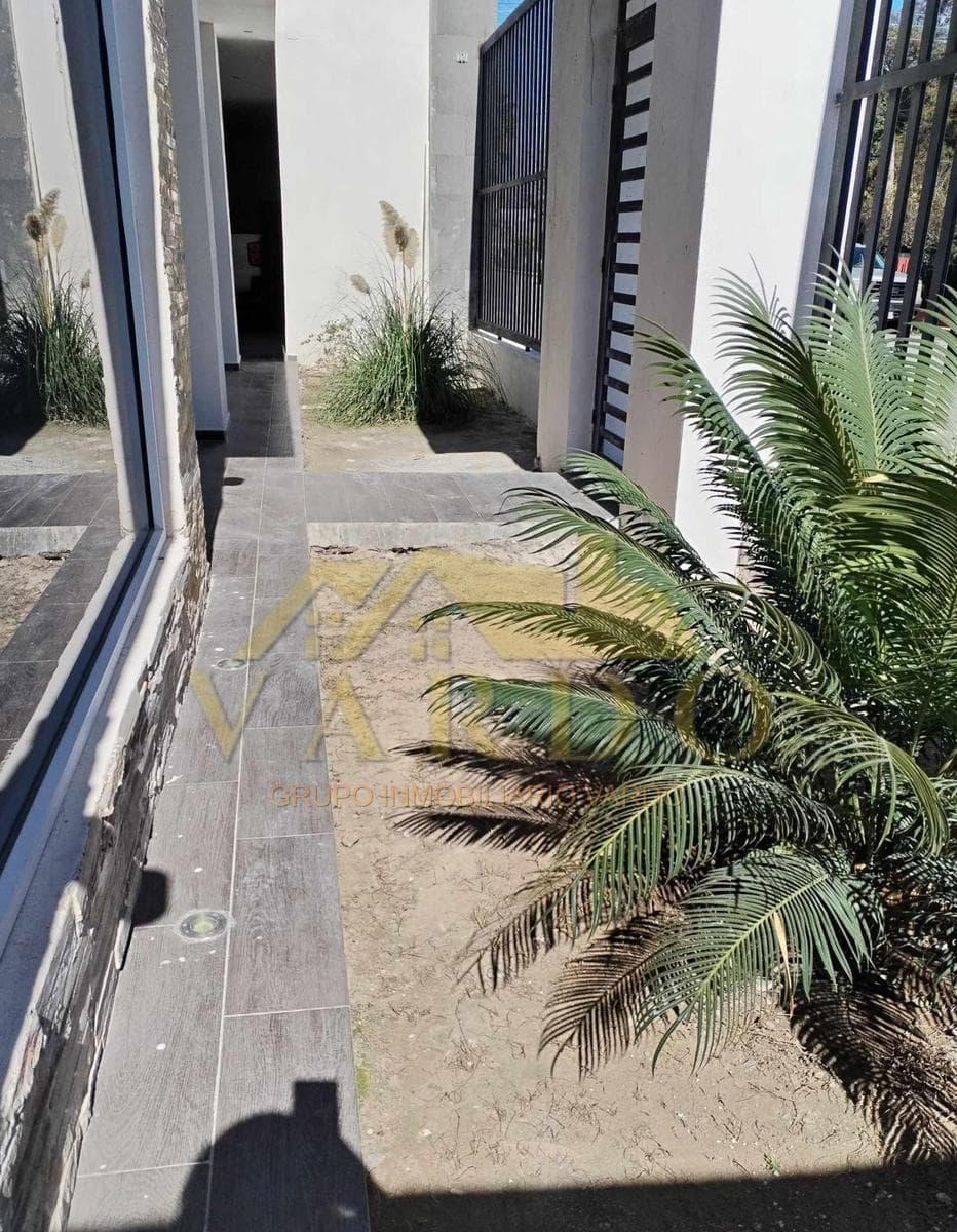 Contemporary-Style Home for Sale - Sabinas Hidalgo, N.L.