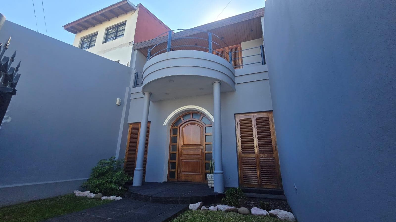 Casa 4 ambientes en Lanús Oeste venta