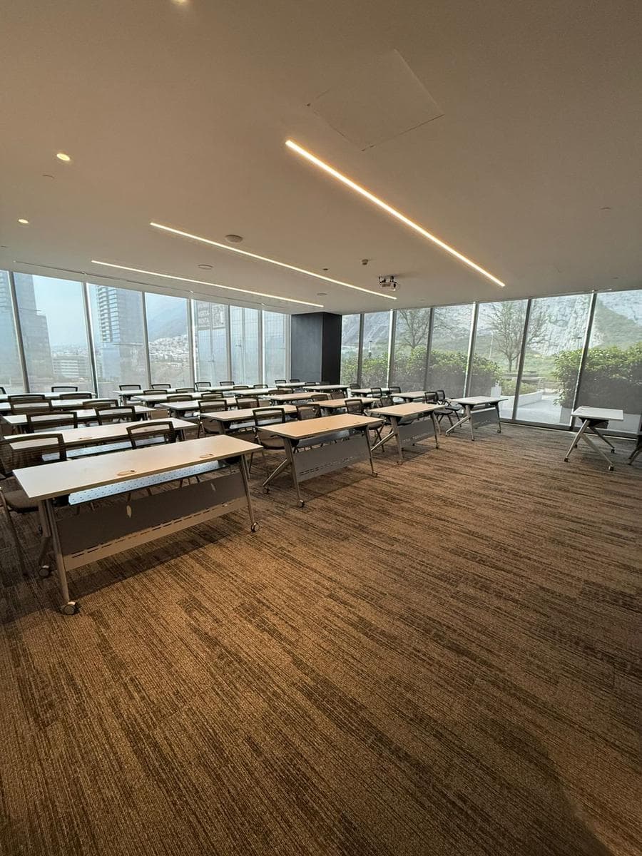 FULLY EQUIPPED OFFICE FOR RENT
