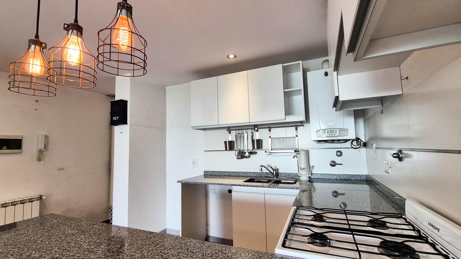 3-room apartment with private terrace for sale in Nuñez