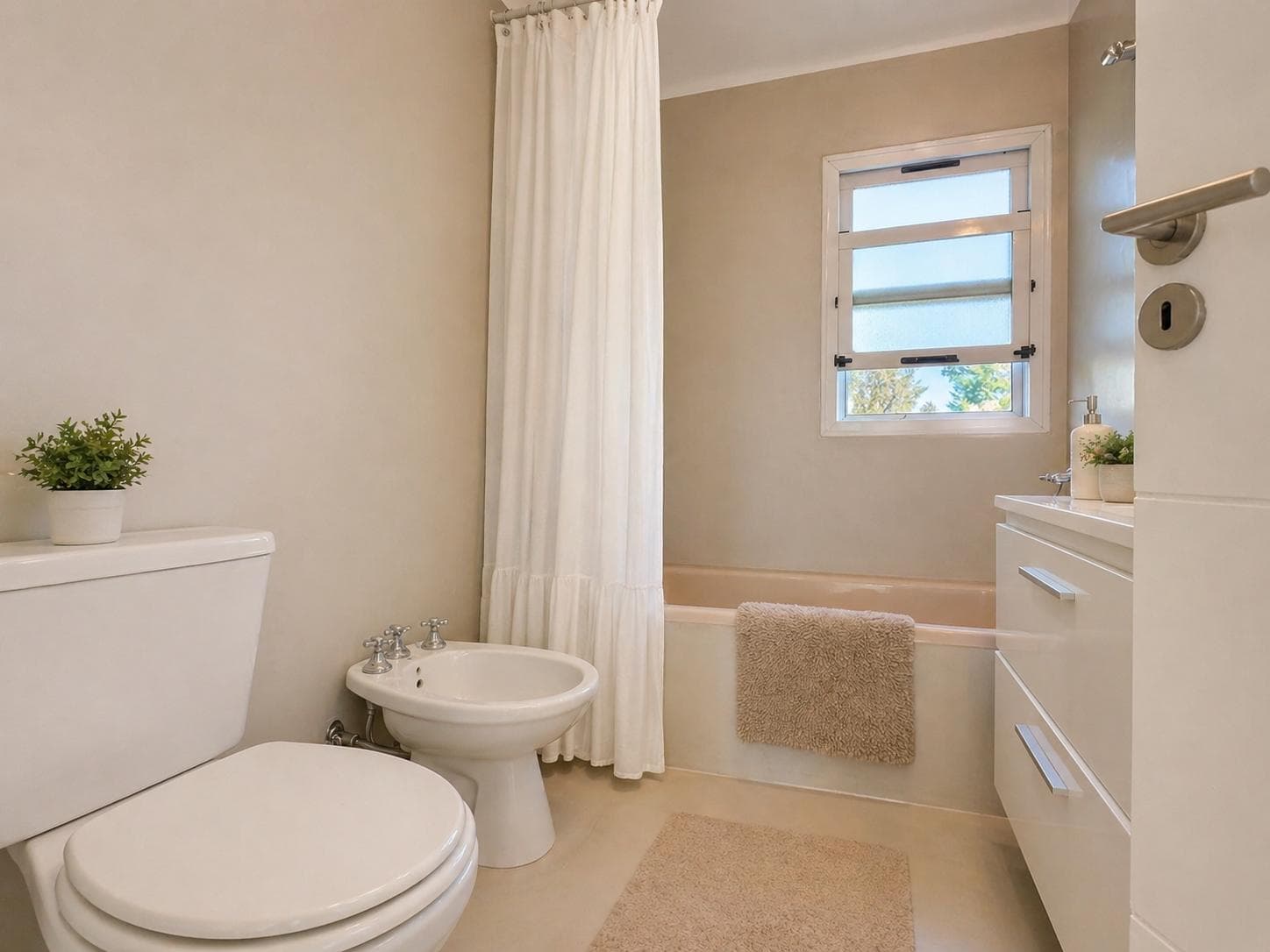 Beautiful house for sale in the San Francisco neighborhood
