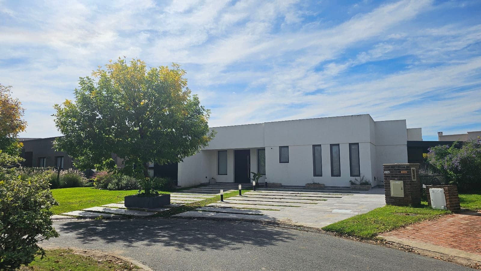 House for Sale in Cantón Golf Interna