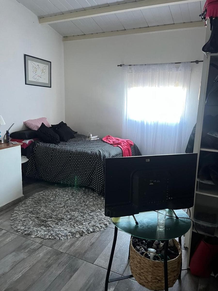 Apartment building, 9 units, Piñeyro. Investment property with rental income